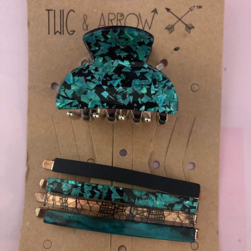 Twig and Arrow hair accessories